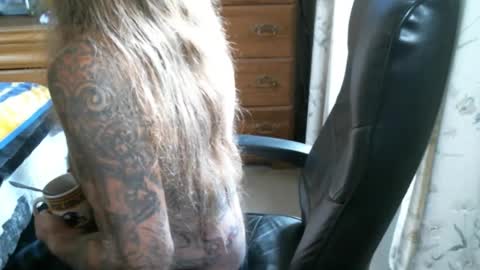 Snapshot of perkymalenipples chatting on 10.23.25 perkymalenipples online show from 10.23.25