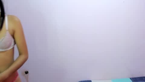 Snapshot of perla_8710 chatting on 01.26.25 Diana And Alan online show from 01.26.25