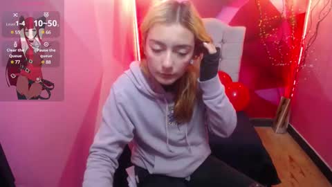 PERLA RED online show from 02.26.25