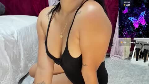 Perla Thompson online show from 11.15.25