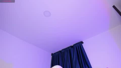 Snapshot of perlaa7 chatting on 11.14.25 Perla online show from 11.14.25