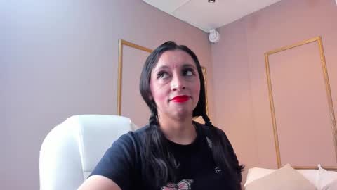 PerlaPreciosa online show from 11.02.25