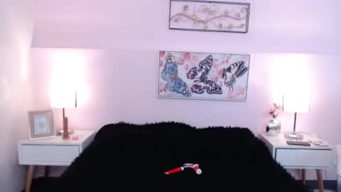 Snapshot of persefyre chatting on 12.16.25 Persefone online show from 12.16.25