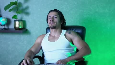 Snapshot of perseoo_88 chatting on 06.26.26 andres online show from 06.26.26
