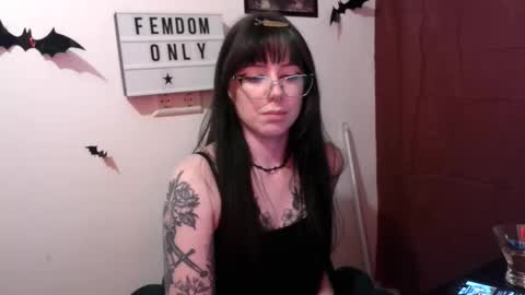 Persephone online show from 04.18.26