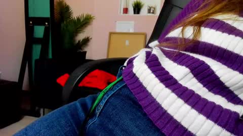 Snapshot of persinaky chatting on 02.15.25 horror flying on the wings of the night.... online show from 02.15.25