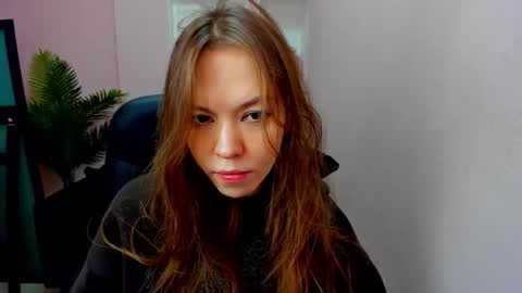 Snapshot of persinaky chatting on 09.22.25 horror flying on the wings of the night.... online show from 09.22.25