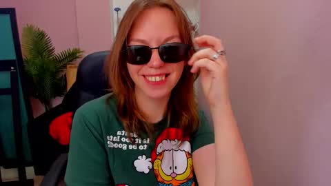 horror flying on the wings of the night.... online show from 12.17.25