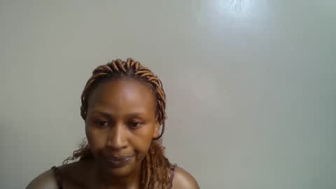 peru_queen online show from 11.18.25