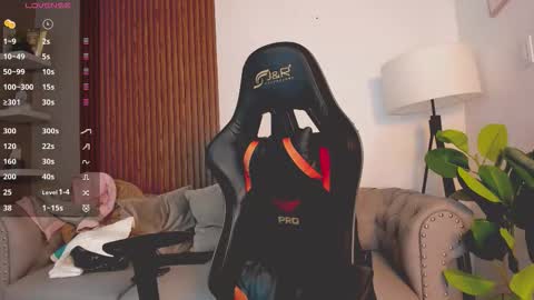 Lizza online show from 10.26.25