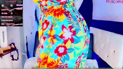 Snapshot of pervertmom_ chatting on 02.16.25 ESMERALDA online show from 02.16.25