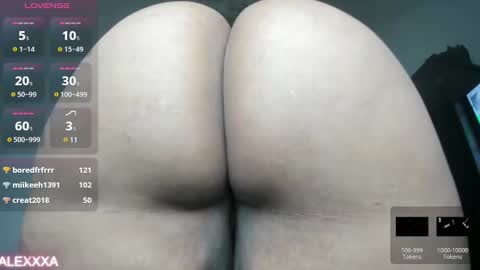 Snapshot of pervertt_mommy chatting on 01.30.25 Alexandra online show from 01.30.25