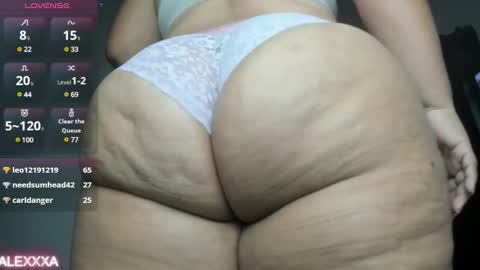 Snapshot of pervertt_mommy chatting on 02.23.25 Alexandra online show from 02.23.25