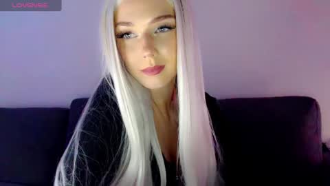 Isabella online show from 12.29.24