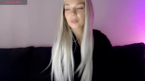 Isabella online show from 10.28.25