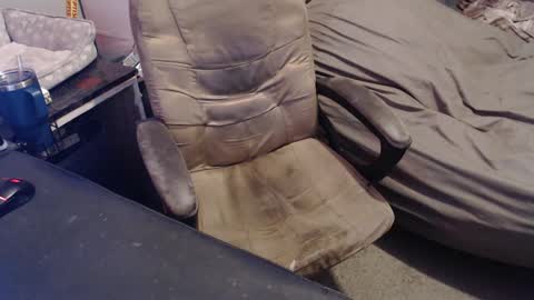 Snapshot of peterbeater2 chatting on 12.16.24 peterbeater2 online show from 12.16.24