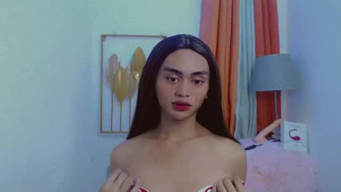 Snapshot of petite_barbie88 chatting on 06.29.26 petite_barbie88 online show from 06.29.26