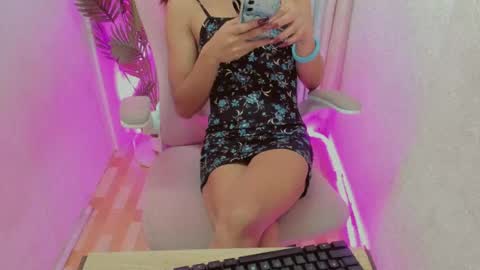 Snapshot of petite_barbie88 chatting on 07.22.26 petite_barbie88 online show from 07.22.26