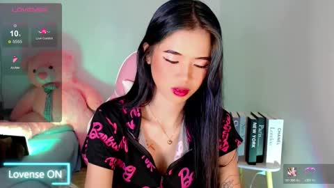 Snapshot of petite_jackyxx chatting on 03.28.26 Jacky online show from 03.28.26