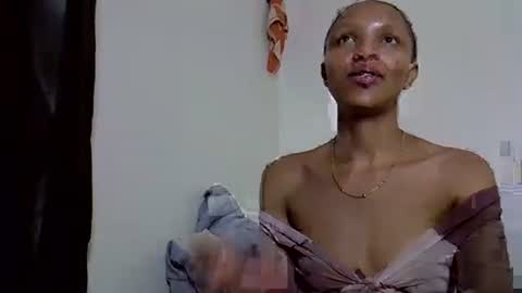 Snapshot of petite_melinda chatting on 07.06.26 petite_melinda online show from 07.06.26