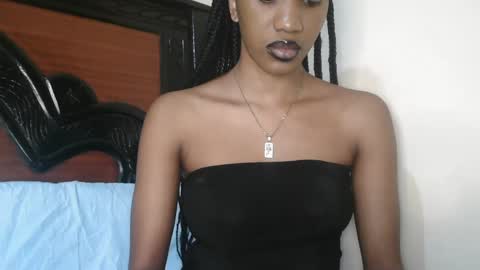 petite_princes online show from 03.12.25