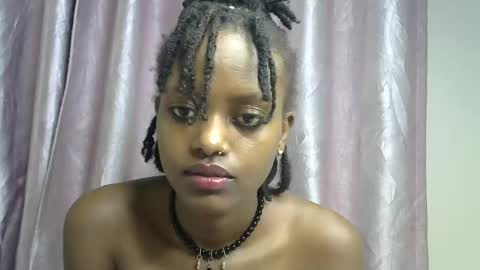 petite_star2 online show from 12.01.25