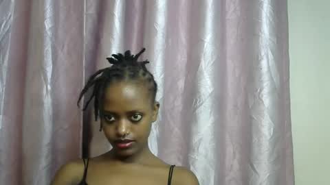 Snapshot of petite_star2 chatting on 01.06.26 petite_star2 online show from 01.06.26