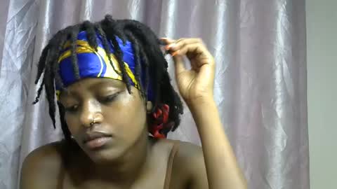 Snapshot of petite_star2 chatting on 01.08.26 petite_star2 online show from 01.08.26