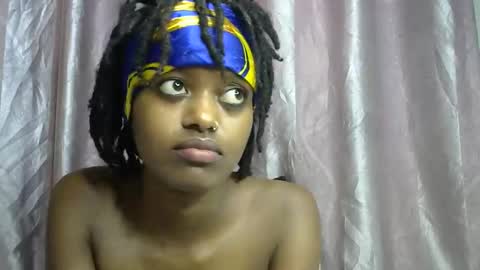 Snapshot of petite_star2 chatting on 01.09.26 petite_star2 online show from 01.09.26