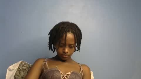 Snapshot of petite_star2 chatting on 02.02.26 petite_star2 online show from 02.02.26