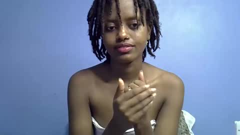 Snapshot of petite_star2 chatting on 02.20.26 petite_star2 online show from 02.20.26