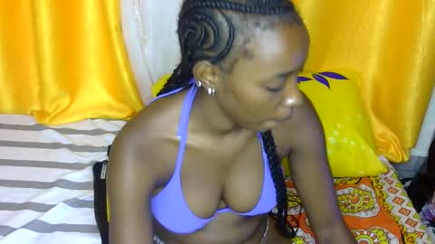 Snapshot of petite_tanya chatting on 12.24.24 Tanya online show from 12.24.24