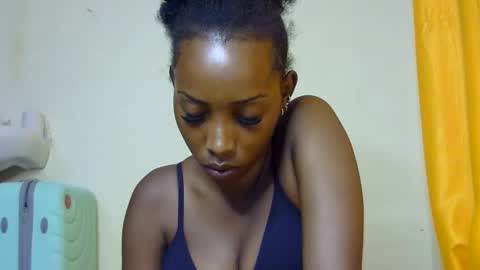 Snapshot of petite_tanya chatting on 12.31.24 Tanya online show from 12.31.24