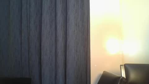 Snapshot of petite_temptation chatting on 12.04.25 Bad gurl Riri online show from 12.04.25