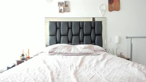 PetiteAlejaTs online show from 12.14.24