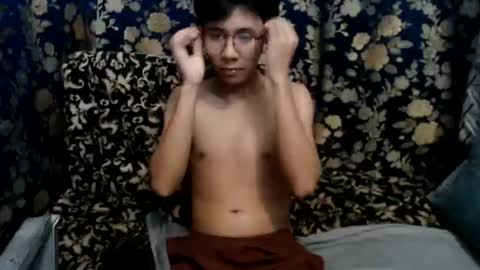 Snapshot of petiteasian_boy chatting on 07.13.26 cute vir online show from 07.13.26