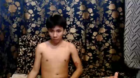Snapshot of petiteasian_boy chatting on 07.14.26 cute vir online show from 07.14.26
