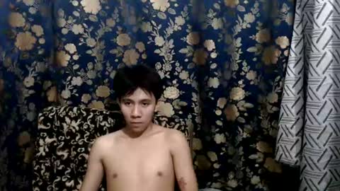 Snapshot of petiteasian_boy chatting on 07.20.26 cute vir online show from 07.20.26