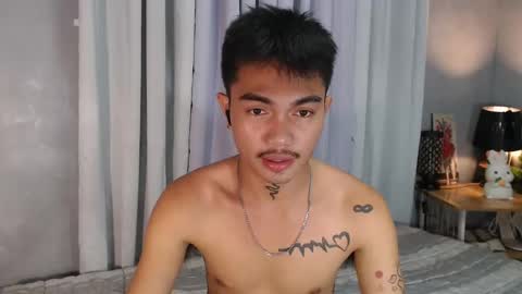 Snapshot of petiteasianx chatting on 12.27.24 Vrin online show from 12.27.24