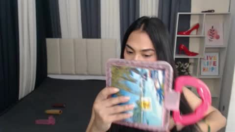 Yukie online show from 10.30.25