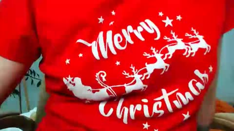 Snapshot of petitefleurx chatting on 12.28.24 petitefleurx online show from 12.28.24