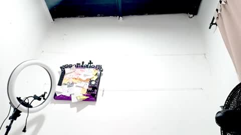 danna online show from 09.13.25