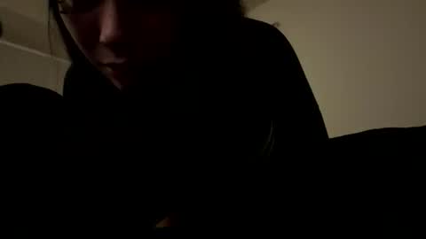 petitelatinamama online show from 12.15.25