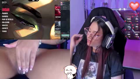 Snapshot of petitesofia_ chatting on 03.09.25 Sofia online show from 03.09.25