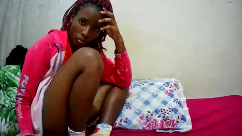 petitetasha online show from 09.14.25