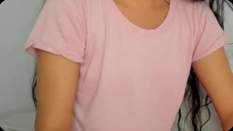 Snapshot of petitgirl_ chatting on 02.22.25 J A S S online show from 02.22.25