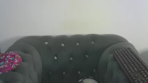 petitpearl online show from 02.19.25