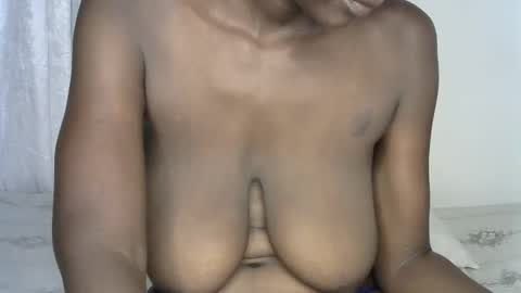 pettite_cora1 online show from 11.19.25