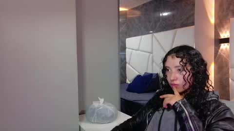 Moon  online show from 11.13.25