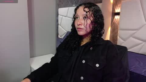 Moon  online show from 11.18.25